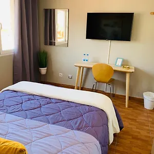 https://old-town-center-room.in-canary-islands.com